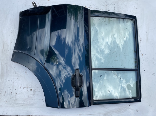 Двері пасажирськи задні ліві 5730A729 MITSUBISHI