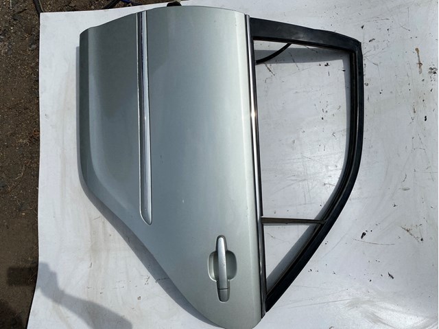 Двері задні, ліві 6700433120 TOYOTA