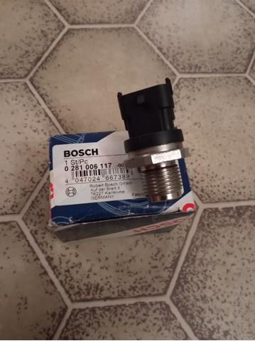 Датчик тиску палива 0281006117 BOSCH