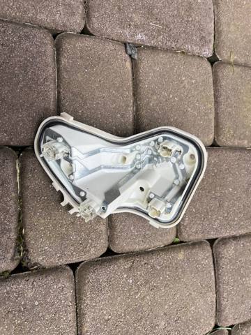 Задній лівий зовнішній ліхтар 13306459 OPEL