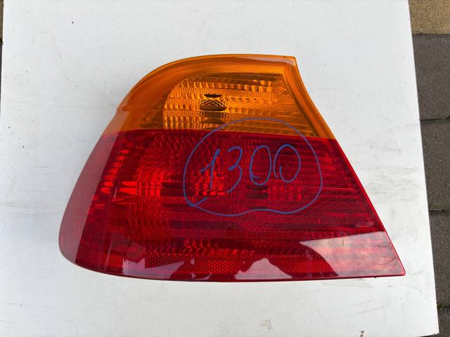 Задній лівий зовнішній ліхтар 63218375801 BMW