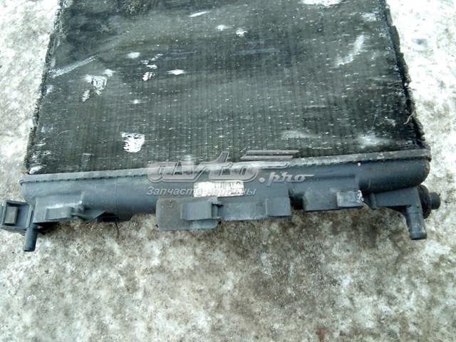 Радіатор системи охолодження двигуна Рено Сценік 2