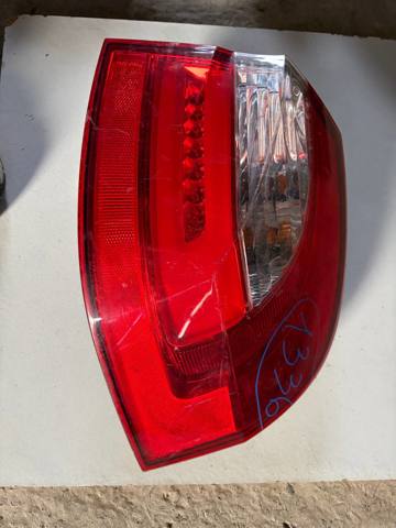 Задній правий зовнішній ліхтар 924021W2 HYUNDAI