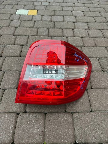 Задній правий стоп A1649064300 MERCEDES