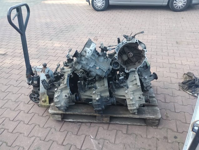Корпус КПП 02T301103AB VAG