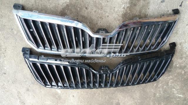 Решітка Skoda SuperB 2