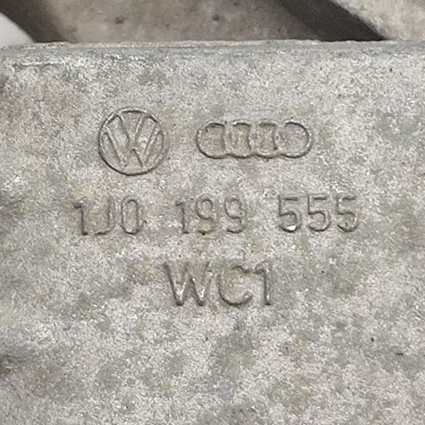 Ліва подушка двигуна 1J0199555 VAG