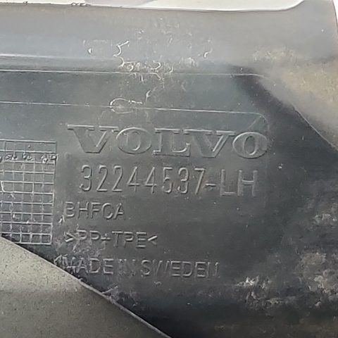 Бічна частина передня ліва 31468170 VOLVO