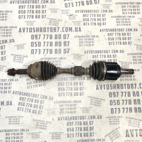 Піввісь передня ліва 3815A075 MITSUBISHI