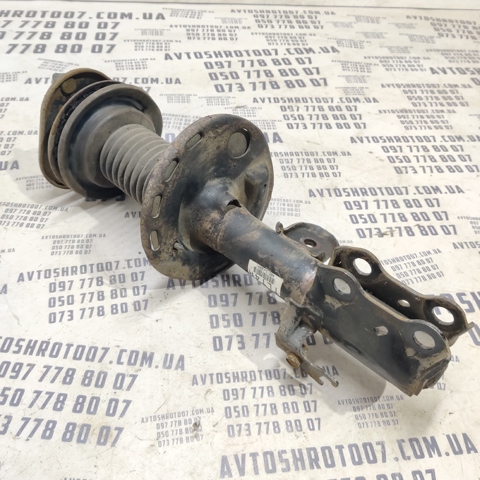 Стійка передня права 4851012B91 TOYOTA