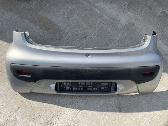 Буфер (бампер) задній 521590H050 PEUGEOT