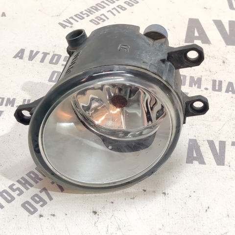 Туманка права 812100D041 TOYOTA