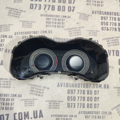 Приладова дошка-щиток приладів 8380002P72 TOYOTA