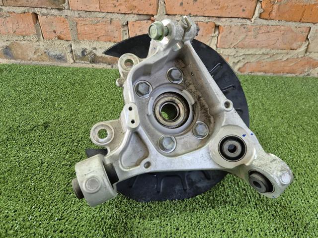 Цапфа поворотного кулака 430196RR1A NISSAN