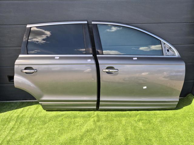 Двері задні, праві 4L0833052 VAG