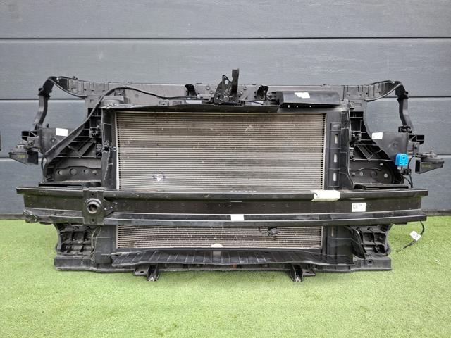 Установча панель передня 64101R0000 HYUNDAI