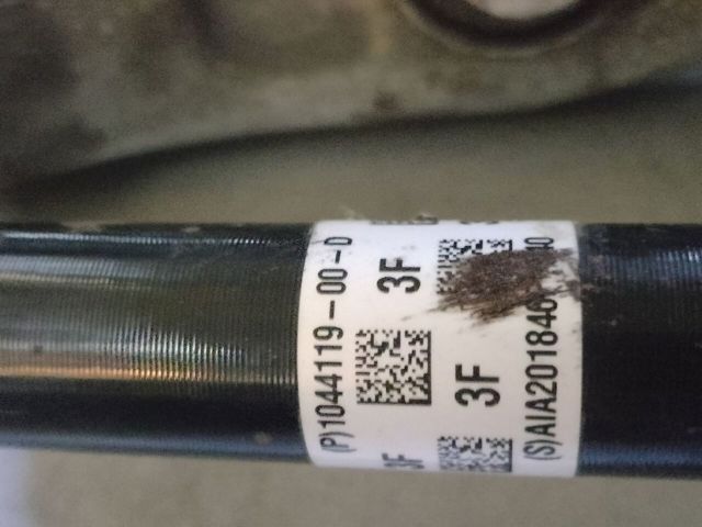 Вісь передня 104411900D TESLA