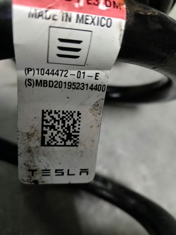 Пружина підвіски задня 104447201E TESLA