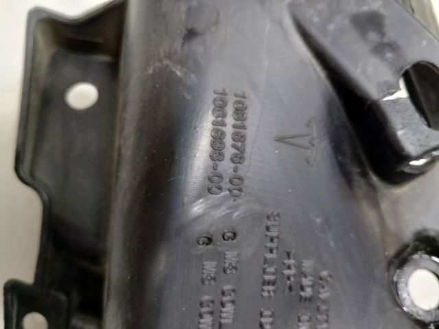 Водостік лобового скла, жабо 108167600G TESLA