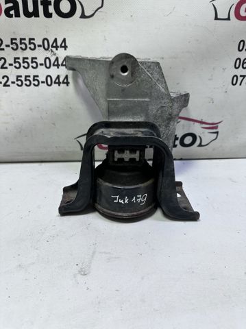 Подушка (опора) двигуна, права нижня 112101KC0B NISSAN