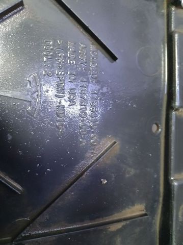 Деталі підлоги (основа кузова або підлоги) 113541000A TESLA