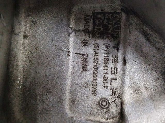 Цапфа поворотного кулака 118841100F TESLA