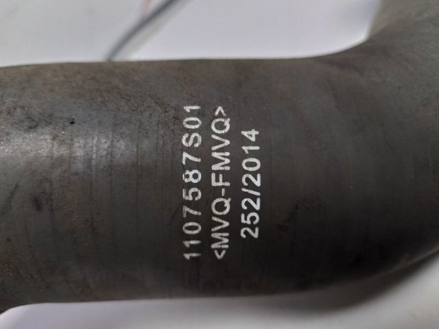 Шланг/патрубок інтеркуллера 144609787R NISSAN