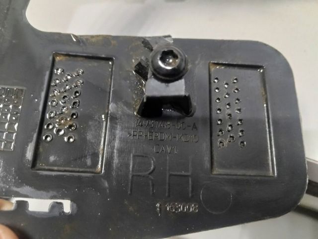Кріплення задньої правої ПТФ 149374800A TESLA