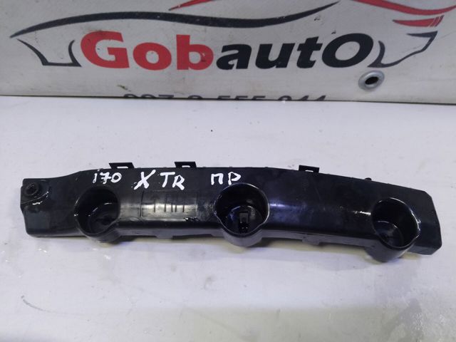 Праве кріплення переднього бампера 622224CL0A NISSAN