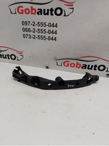 Кронштейн бампера переднього, зовнішній правий 62222BA60A NISSAN