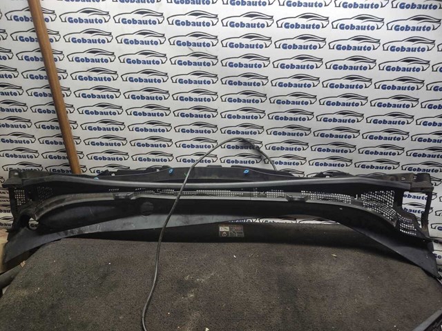 Водостік лобового скла, жабо 668623NF0A NISSAN