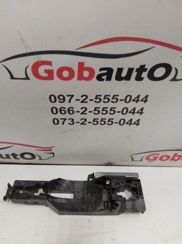 Тримач зовнішньої ручки дверей, передньої лівої 806114EA0A NISSAN