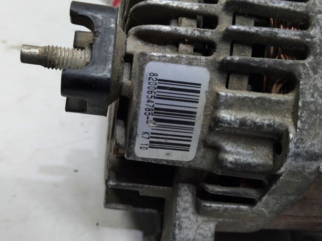 Генератор автомобільний 8200654785 RENAULT