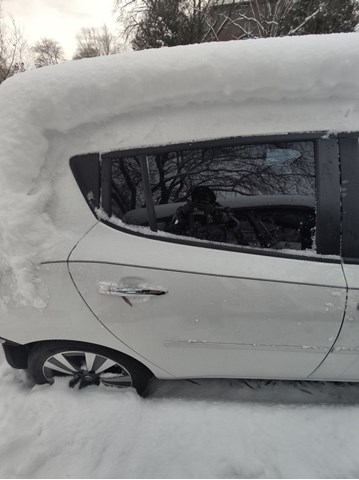 Двері задні, праві 821003NF0A NISSAN
