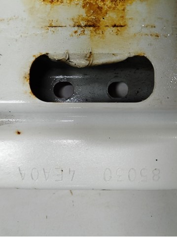 Балка бампера заднього 850304EA0A NISSAN