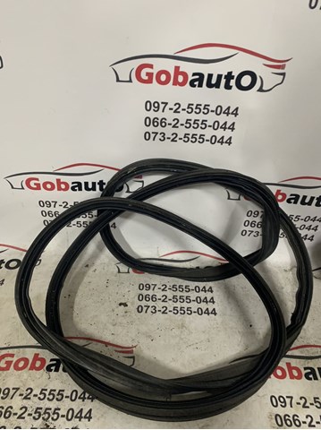 Ущільнювач задніх 3/5-й двері 90830JD000 NISSAN