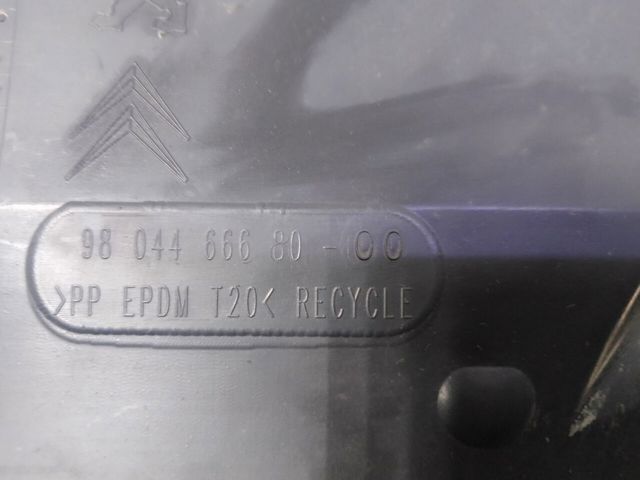 Захист днища, задній лівий 9804466680 PEUGEOT