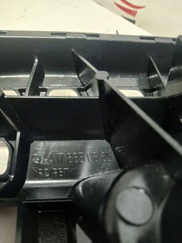 Кронштейн бампера заднього, правий A1178850865 MERCEDES