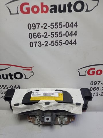Подушка безпеки пасажира A1768600002 MERCEDES