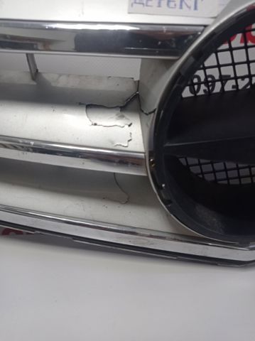 Решітка радіатора A2078880260 MERCEDES