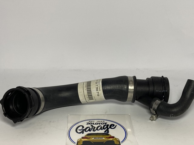 Патрубок системи охолодження 11537789719 BMW