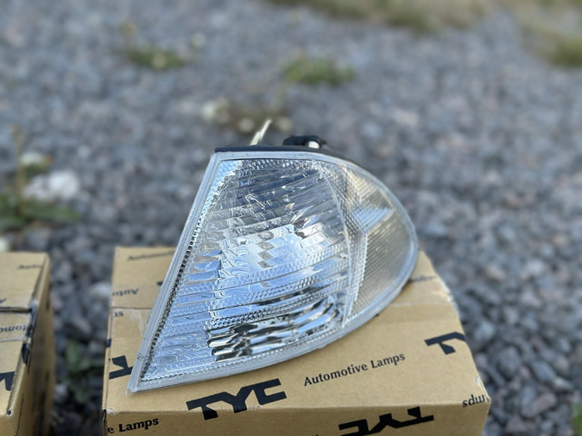 Покажчик повороту лівий 63136902769 BMW