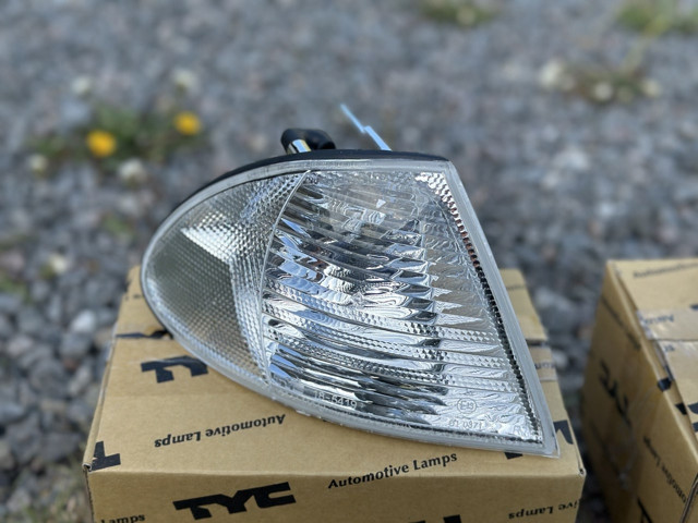 Покажчики повороту (передні) 63136902770 BMW