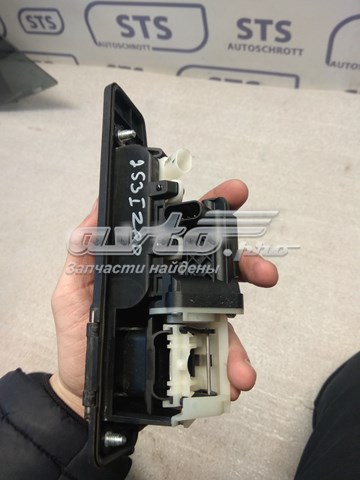 Ручка 5-й (3-й) двері зовнішня A1667500993 MERCEDES