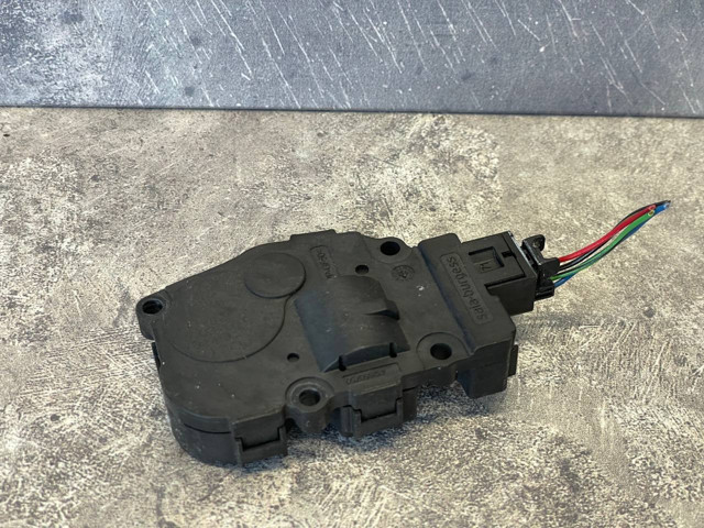 Двигун заслінки рециркуляції повітря A1699060100 MERCEDES