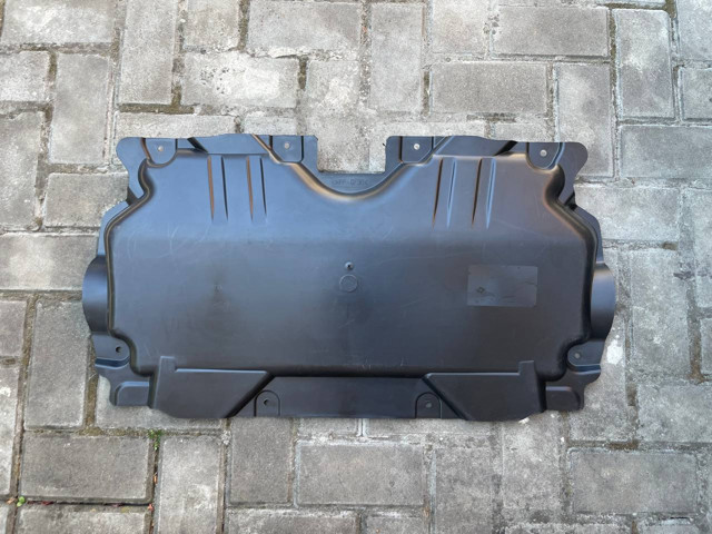 Захист моторного відсіку A2055200223 MERCEDES