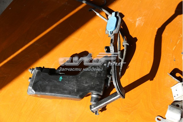Бачок омивача лобового скла A2058690020 MERCEDES