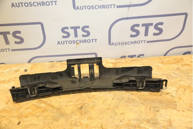 Кронштейн бампера заднього, центральний A2058850265 MERCEDES