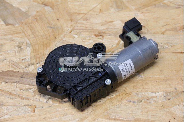 Двигун приводу люка A2059009104 MERCEDES