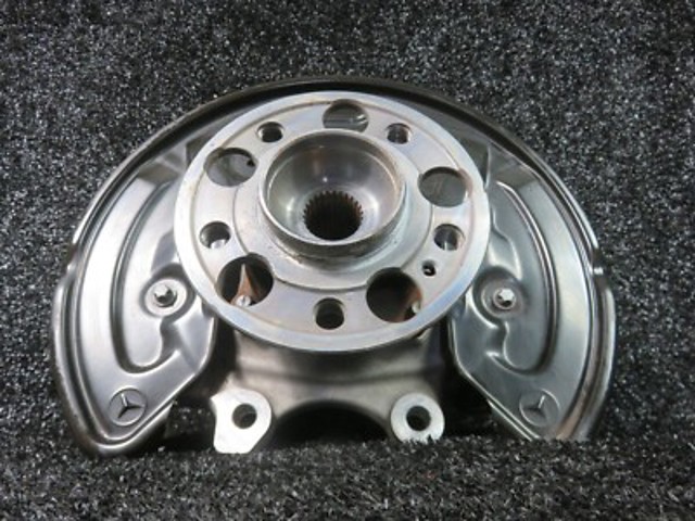 Цапфа поворотного кулака A2133503205 MERCEDES